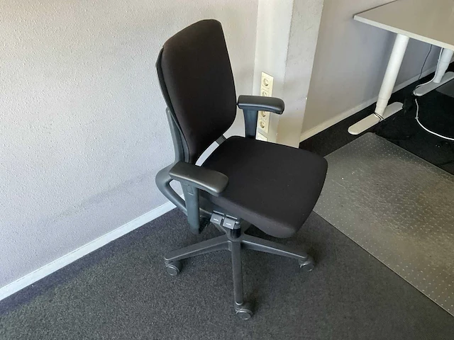 Ahrend bureaustoel - afbeelding 2 van  3