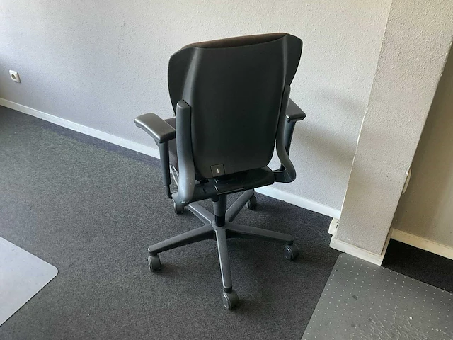 Ahrend bureaustoel - afbeelding 3 van  3