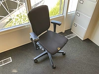Ahrend bureaustoel - afbeelding 2 van  3