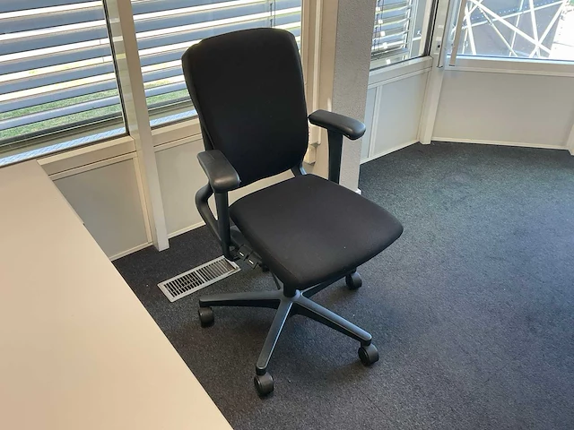 Ahrend bureaustoel - afbeelding 2 van  3