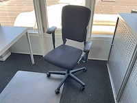 Ahrend bureaustoel - afbeelding 1 van  3