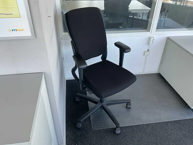 Ahrend bureaustoel - afbeelding 2 van  3
