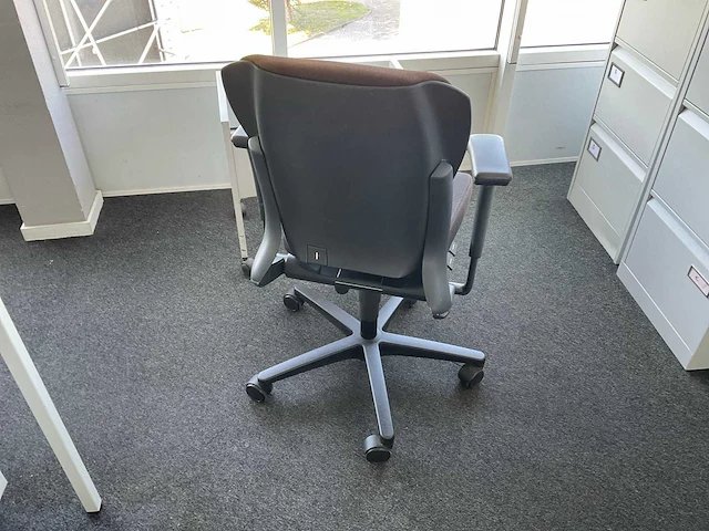 Ahrend bureaustoel - afbeelding 3 van  3