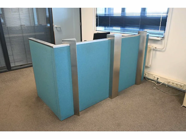 Ahrend rvs acoustische receptiebalie - afbeelding 1 van  4