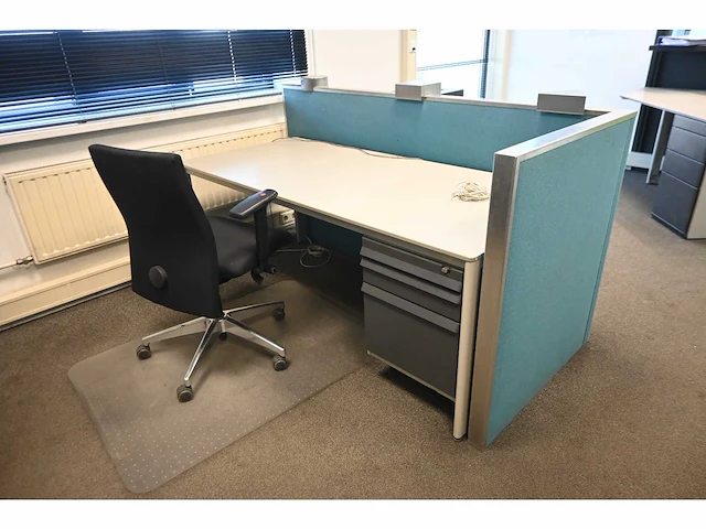 Ahrend rvs acoustische receptiebalie - afbeelding 3 van  4
