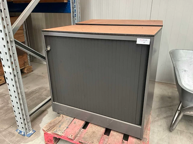 Ahrend schuifdeurkast kast - afbeelding 1 van  4