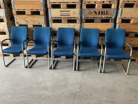 Ahrend vergaderstoel (5x) - afbeelding 1 van  2