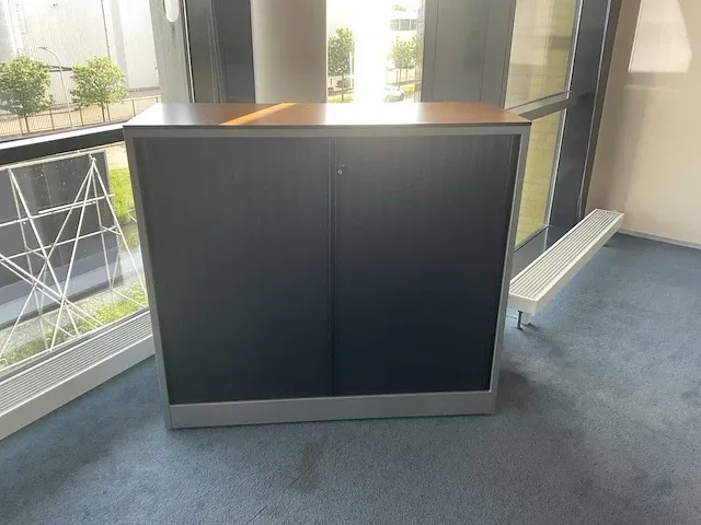 Ahrend vergadertafel met 6 stoelen - afbeelding 6 van  6