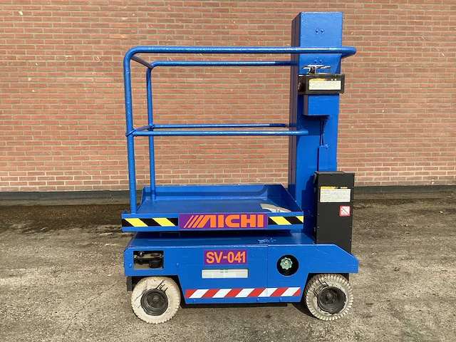 Aichi sv 041 hoogwerker - afbeelding 1 van  8