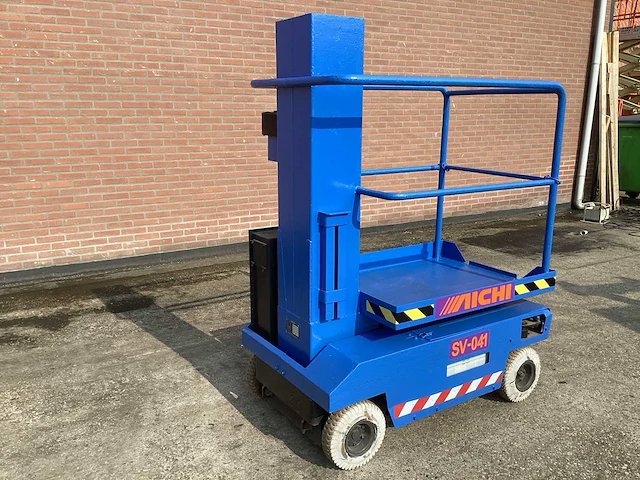 Aichi sv 041 hoogwerker - afbeelding 7 van  8
