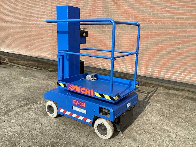 Aichi sv 041 hoogwerker - afbeelding 8 van  8