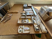 Aigner - various hand tools - afbeelding 1 van  3