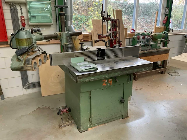 Aigner tafel- en spilfreesmachine - afbeelding 1 van  7
