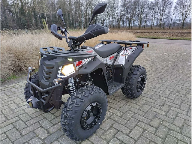 Aiii - commander 200 - quad - afbeelding 1 van  46
