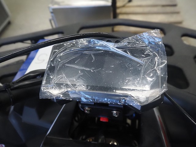 Aiii - afbeelding 10 van  13