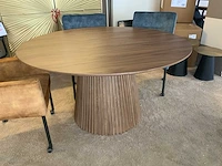 Aiku walnut eetkamertafel 140cm - afbeelding 1 van  6