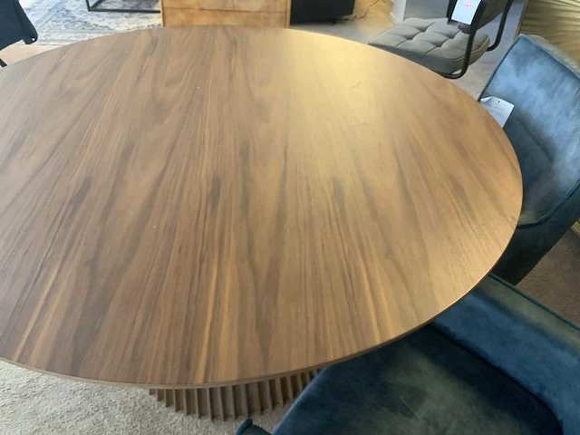 Aiku walnut eetkamertafel 140cm - afbeelding 5 van  6