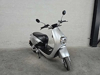 Aima - snorscooter - mine plus - 25km uitvoering elektrische scooter dth72g - afbeelding 4 van  8