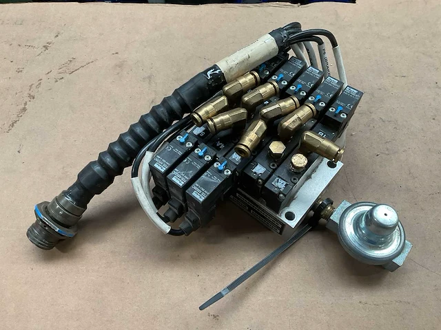 Air line manifold - afbeelding 4 van  6