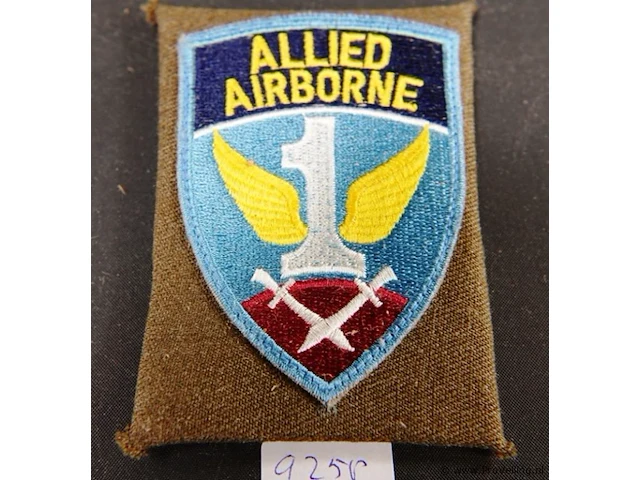 Airborne patch - afbeelding 1 van  3