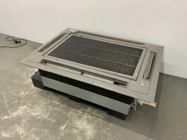 Airco plafondunit - afbeelding 1 van  6