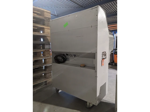 Airconditioning 7kw 230v - fral, facsw22, bouwjaar 2014, watergekoeld met buitenunit - afbeelding 17 van  18