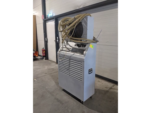 Airconditioning 7kw 230v - fral, facsw22, bouwjaar 2014, watergekoeld met buitenunit - afbeelding 10 van  17