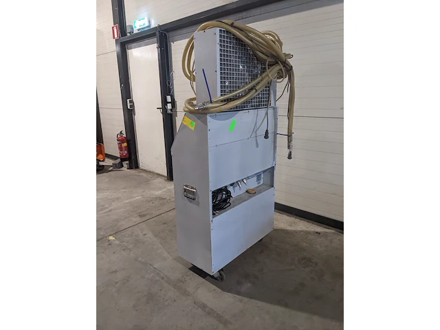 Airconditioning 7kw 230v - fral, facsw22, bouwjaar 2014, watergekoeld met buitenunit - afbeelding 12 van  17