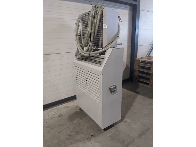 Airconditioning 7kw 230v - fral, facsw22, bouwjaar 2017, watergekoeld met buitenunit - afbeelding 13 van  19