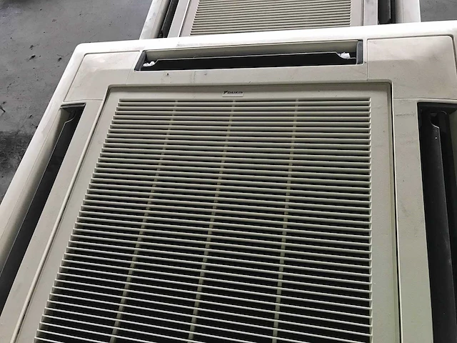 Airconditioning plafond units (17x) - afbeelding 5 van  5