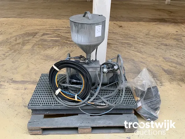 Airless verfspuitinstallatie - afbeelding 2 van  7