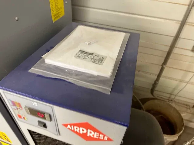 Airpress - aps 10 dry 500 - schroefcompressor - 2022 - afbeelding 9 van  14