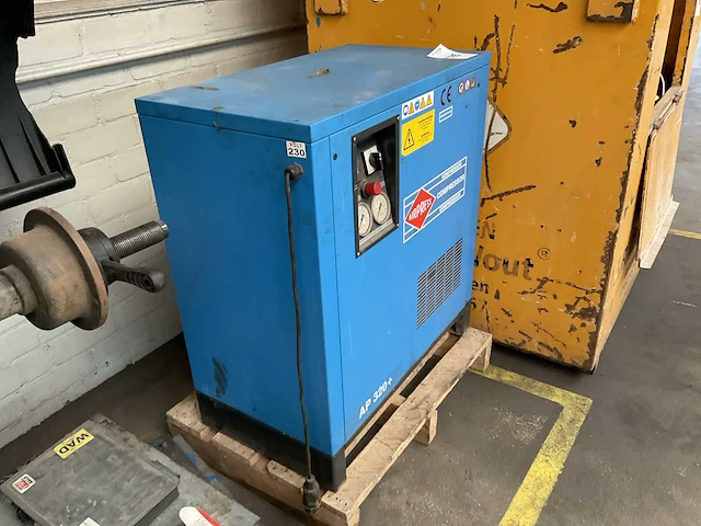 Airpress ap320+ zuigercompressor - afbeelding 5 van  7