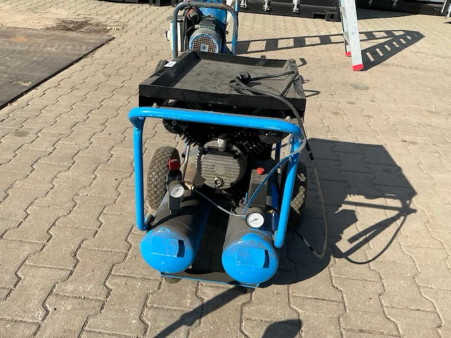 Airpress blm 22/350 luchtcompressor - afbeelding 3 van  7