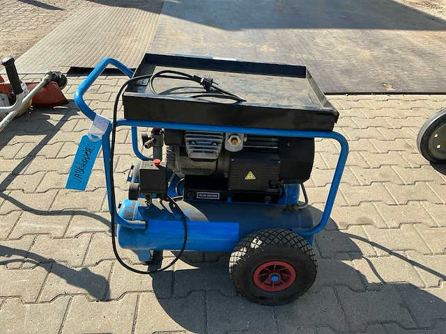 Airpress blm 22/350 luchtcompressor - afbeelding 5 van  7