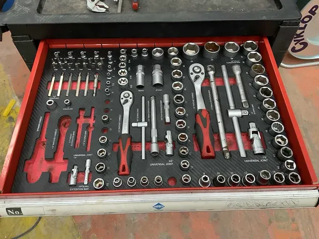 Airpress gereedschapswagen - afbeelding 2 van  8