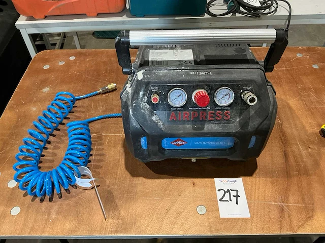 Airpress h 215/6 luchtcompressor - afbeelding 1 van  4
