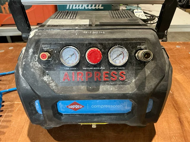 Airpress h 215/6 luchtcompressor - afbeelding 2 van  4