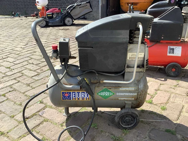Airpress he215/25 hogedrukcompressor - afbeelding 4 van  4