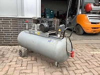 Airpress hk 425/200 luchtcompressor - afbeelding 1 van  4