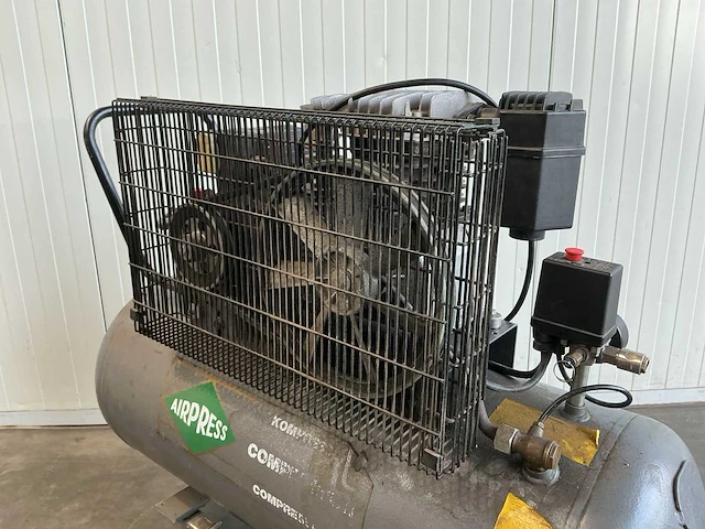 Airpress hl 425/100 luchtcompressor - afbeelding 6 van  9