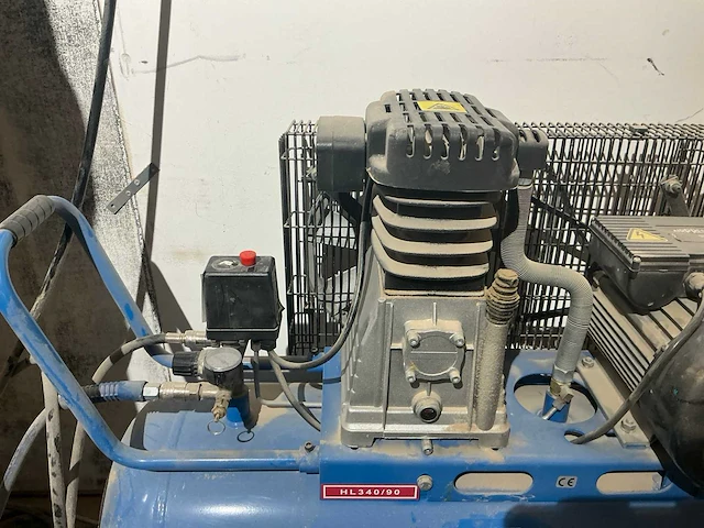 Airpress hl340/90 luchtcompressor - afbeelding 3 van  5