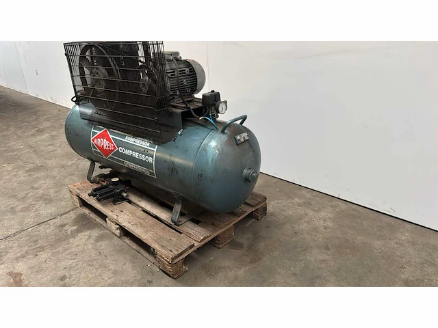 Airpress k 300-600 compressor - afbeelding 2 van  4