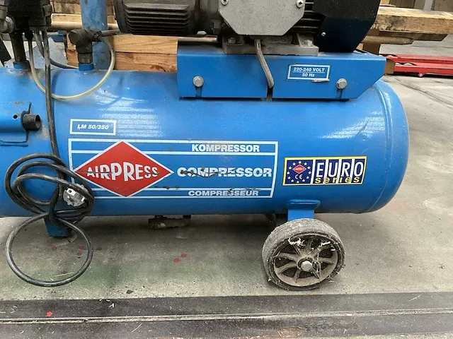 Airpress lm50/350 luchtcompressor - afbeelding 2 van  3
