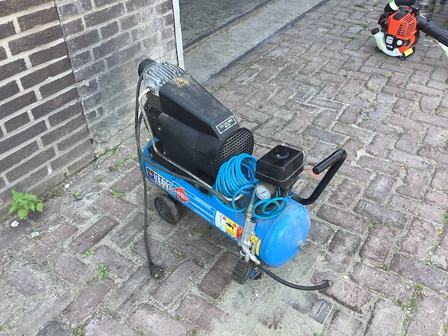 Airpress luchtcompressor - afbeelding 2 van  3