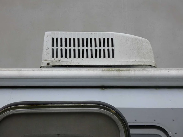 Airstream - 325 - campervan - afbeelding 40 van  57