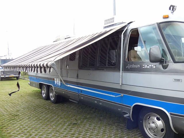 Airstream - 325 - campervan - afbeelding 49 van  57