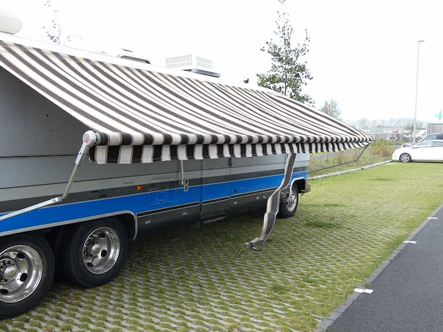 Airstream - 325 - campervan - afbeelding 51 van  57