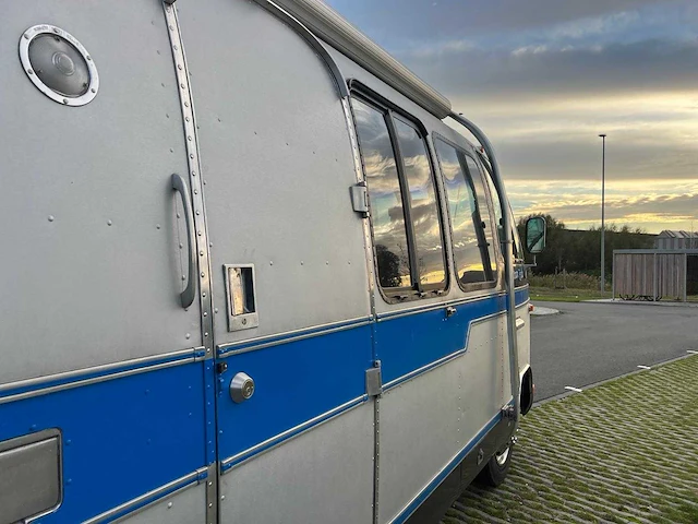 Airstream - excella - camper - afbeelding 4 van  43