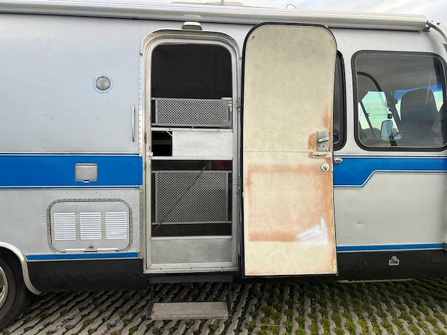 Airstream - excella - camper - afbeelding 10 van  43